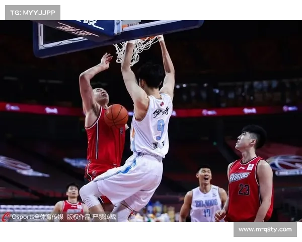 新疆大胜广州终结四连败，哈里斯组织串联激活全队